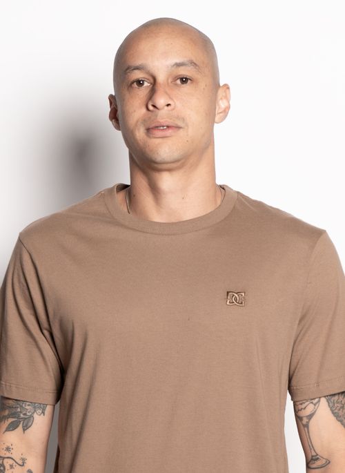 Camiseta Dc Shoes M/C Embroidery Marrom