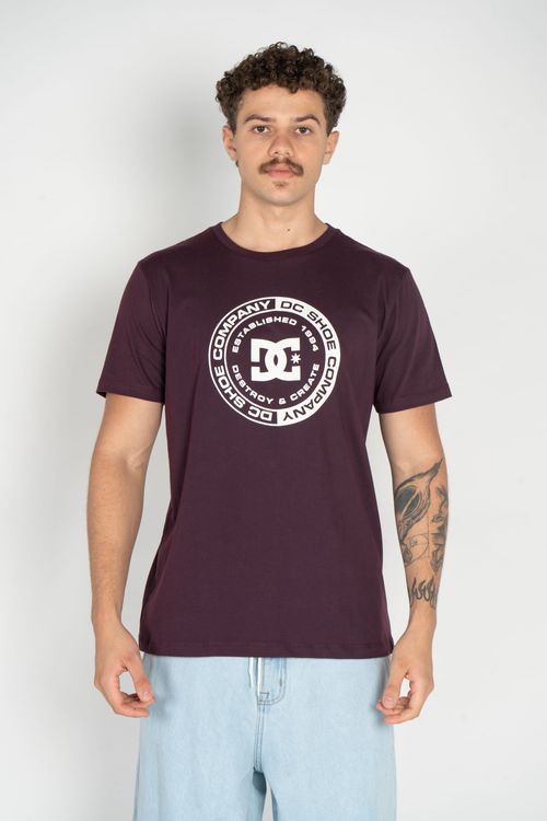 Camiseta DC Shoes M/C DC Corpo Bordô
