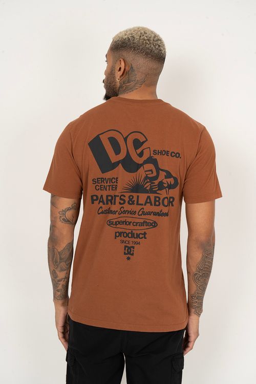 Camiseta DC Shoes M/C Dc Parts Dep Marrom