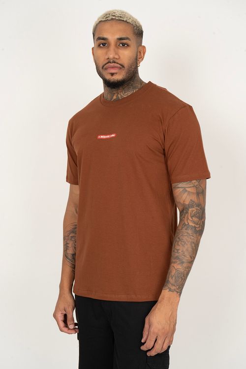 Camiseta DC Shoes M/C Tape Dcshoe Marrom