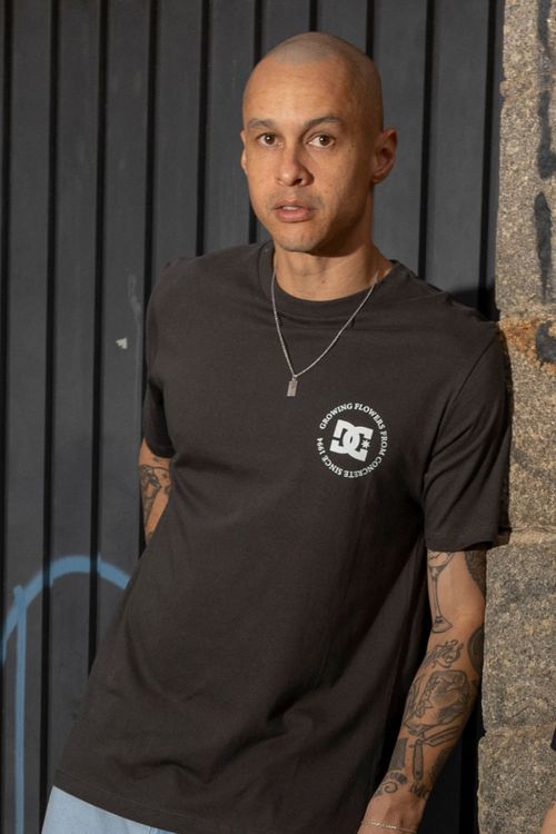 Camiseta DC Shoes M/C Concrete Cinza Escuro