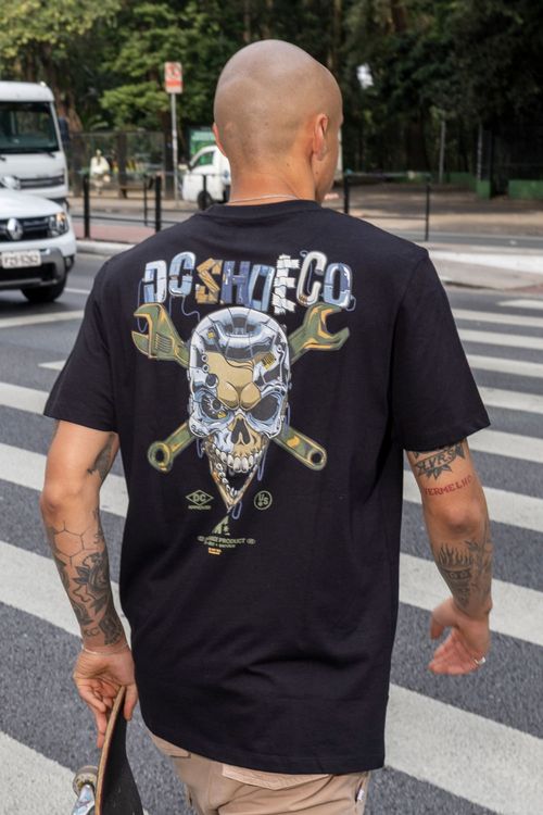 Camiseta DC Shoes M/C Iron Skull Preto
