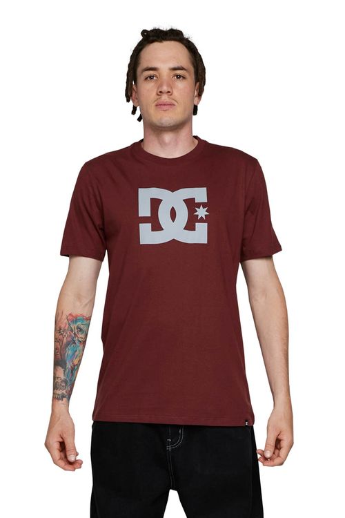 Camiseta DC Shoes M/C Star Color Bordô