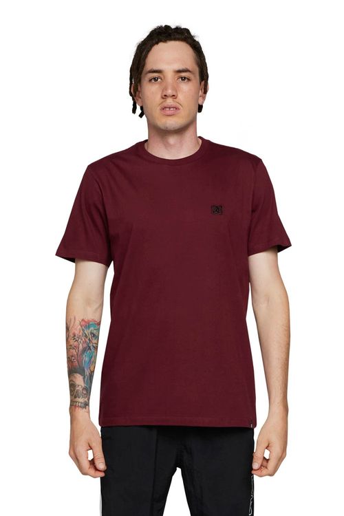 Camiseta DC Shoes M/C Embroidery Bordo